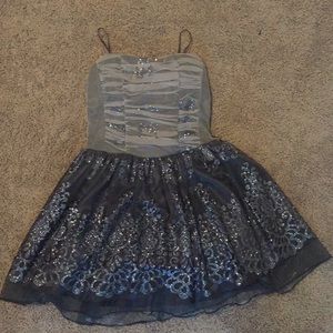 I am selling a nice sparkling dress